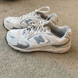 492 New Balance white & blue size 10 women’s athletic shoes